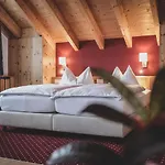 Sonnenhalde, Hotel 3*
