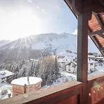 Sonnenhalde, Hotel Arosa