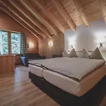 Sonnenhalde, Szálloda Arosa
