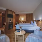 Sonnenhalde, Szálloda