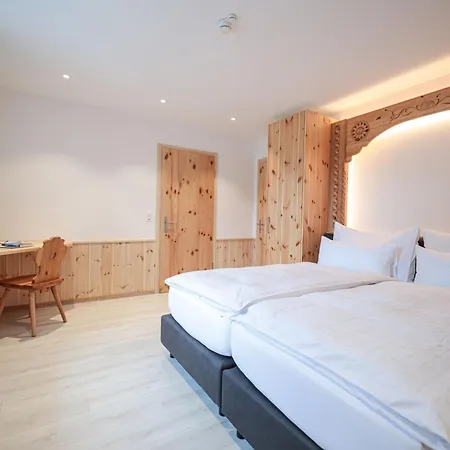 Sonnenhalde, Hotell Arosa