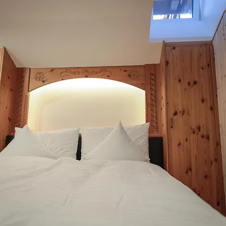 فندق Sonnenhalde, أروسا