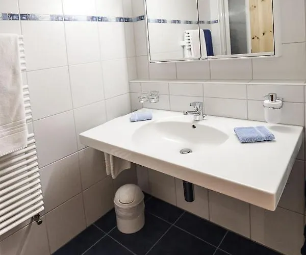 Sonnenhalde, Hotel 3*