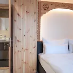 Ξενοδοχείο Sonnenhalde, 3*