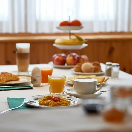 Sonnenhalde, Отель 3*