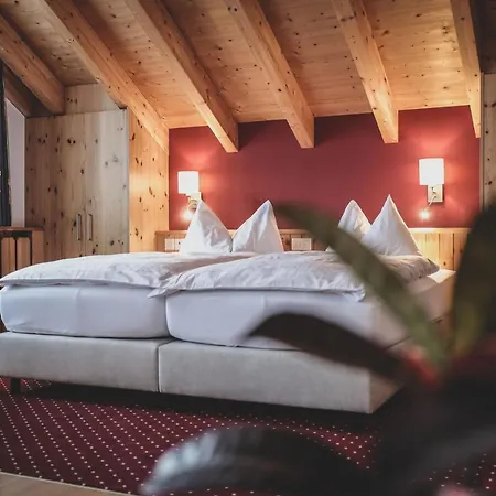 Garni Sonnenhalde Hotel 3*