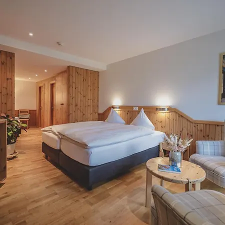 Hotel Garni Sonnenhalde Arosa
